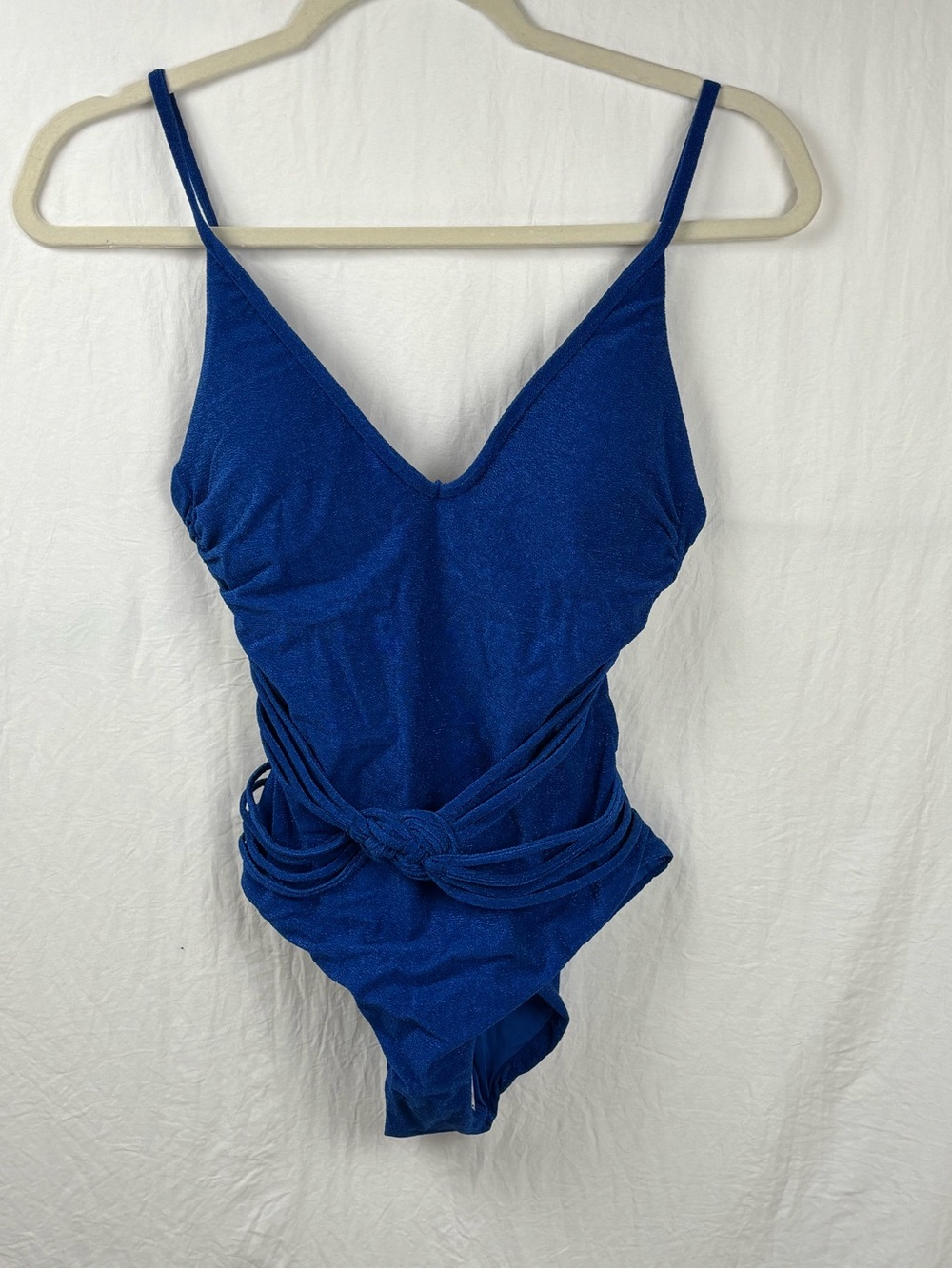 NWT Trina Turk women’s 6 Royal Blue One-Piece Swimsuit with middle Knot